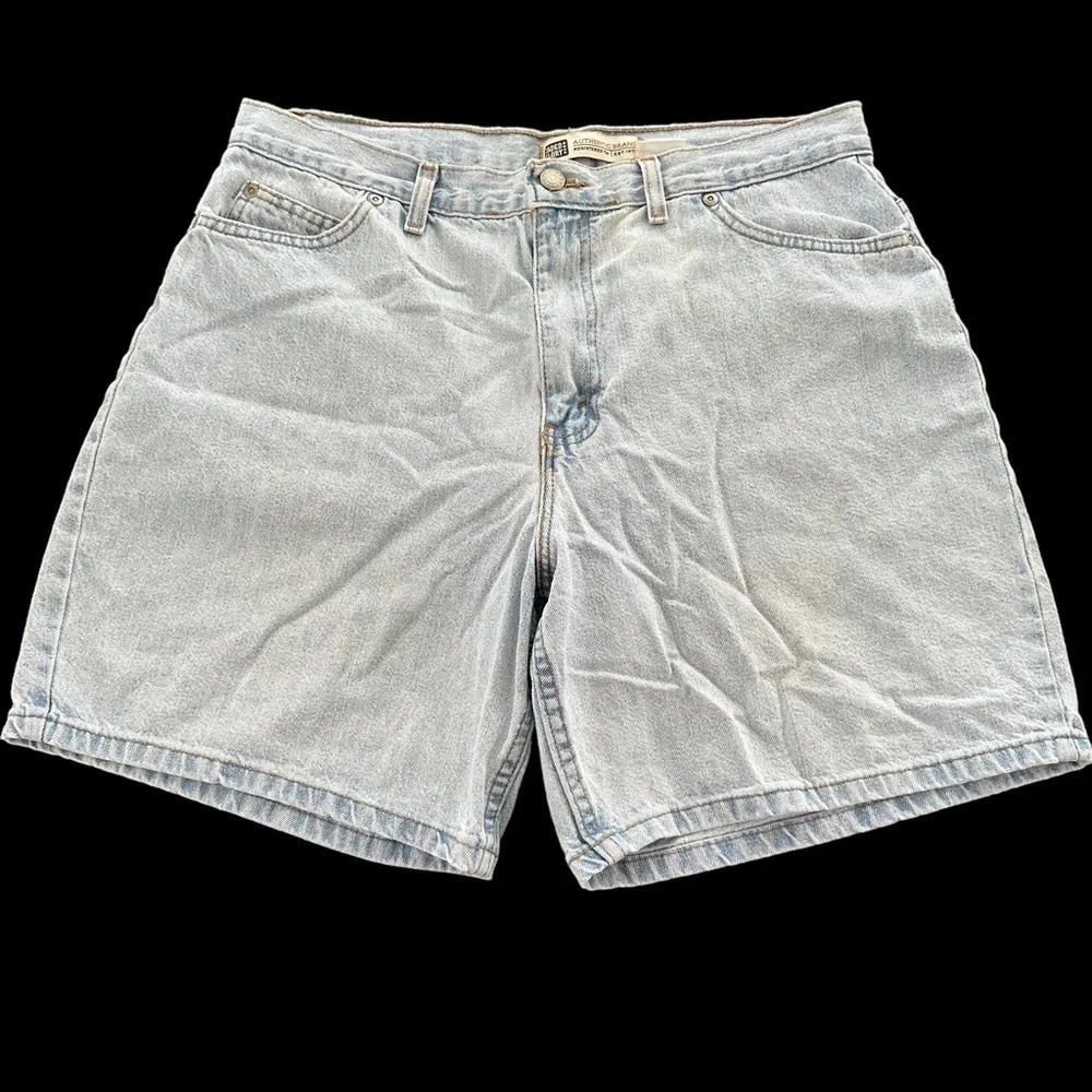 Vintage Faded Glory Womens 14 light wash Hi waisted Mom Jean Shorts Lightweight
